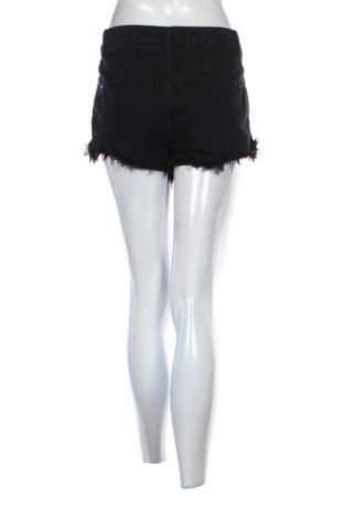 Γυναικείο κοντό παντελόνι Reserved, Μέγεθος M, Χρώμα Μαύρο, Τιμή 5,99 €