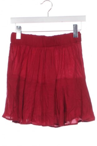 Γυναικείο κοντό παντελόνι Rinascimento, Μέγεθος XS, Χρώμα Κόκκινο, Τιμή 18,00 €