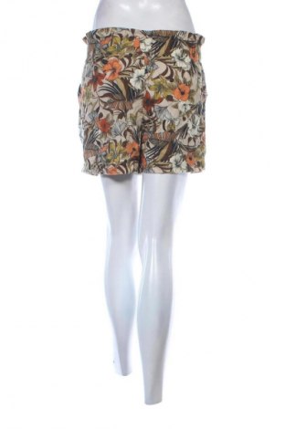 Dámské kraťasy  Sfera, Velikost M, Barva Vícebarevné, Cena  69,00 Kč