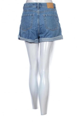 Γυναικείο κοντό παντελόνι Stradivarius, Μέγεθος M, Χρώμα Μπλέ, Τιμή 6,99 €