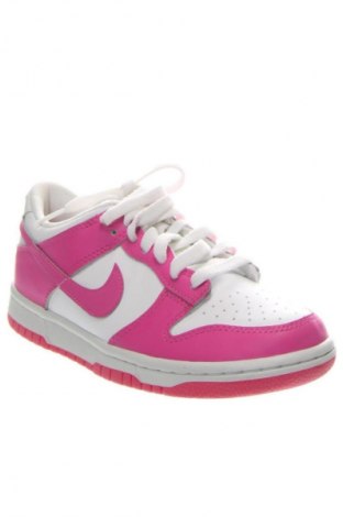 Γυναικεία παπούτσια Nike, Μέγεθος 38, Χρώμα Πολύχρωμο, Τιμή 49,99 €