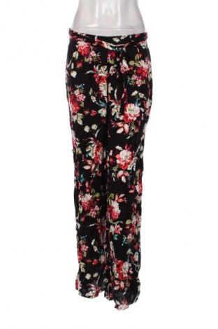 Női nadrág Bershka, Méret S, Szín Sokszínű, Ár 5 079 Ft