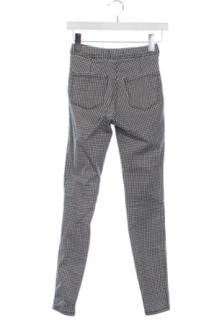 Dámské kalhoty  Bershka, Velikost XS, Barva Vícebarevné, Cena  99,00 Kč
