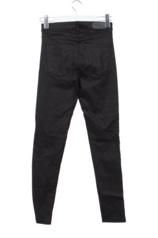 Damskie spodnie Bershka, Rozmiar XS, Kolor Czarny, Cena 17,99 zł