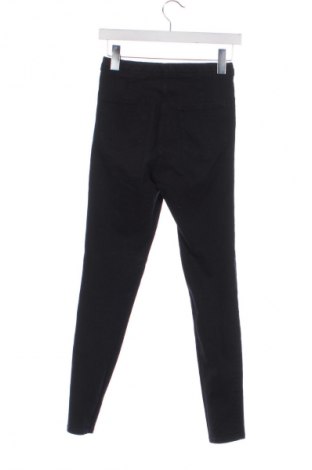 Γυναικείο παντελόνι Bershka, Μέγεθος XS, Χρώμα Μαύρο, Τιμή 4,99 €