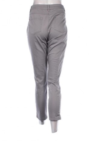 Damskie spodnie C&A, Rozmiar XL, Kolor Fioletowy, Cena 19,99 zł