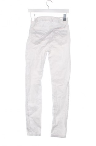 Γυναικείο παντελόνι F&F, Μέγεθος S, Χρώμα Λευκό, Τιμή 3,99 €