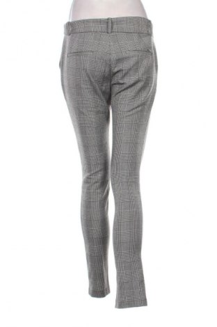 Pantaloni de femei Guess, Mărime M, Culoare Multicolor, Preț 157,34 Lei