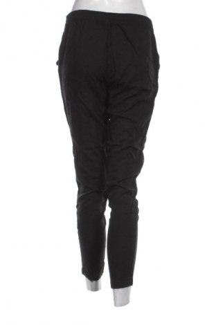 Dámské kalhoty  H&M Divided, Velikost M, Barva Černá, Cena  89,00 Kč