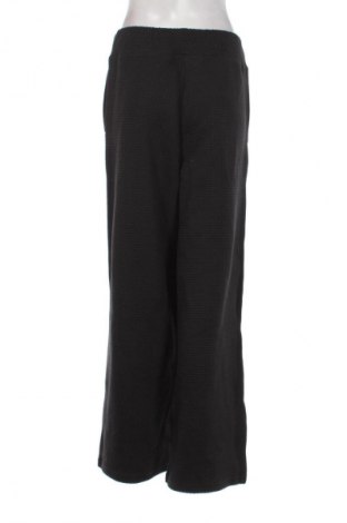 Pantaloni de femei PUMA, Mărime S, Culoare Negru, Preț 159,99 Lei