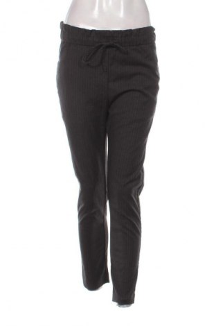 Damenhose Pull&Bear, Größe S, Farbe Mehrfarbig, Preis 1,99 €