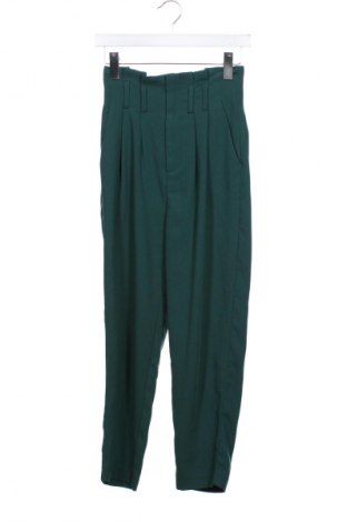 Damskie spodnie Stradivarius, Rozmiar XS, Kolor Zielony, Cena 22,99 zł