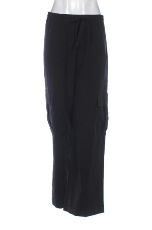 Damskie spodnie Stradivarius, Rozmiar M, Kolor Czarny, Cena 80,99 zł