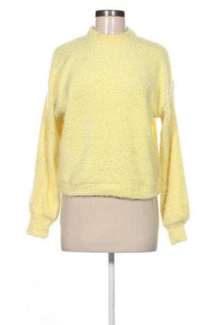 Дамски пуловер Bershka, Размер S, Цвят Жълт, Цена 6,64 €