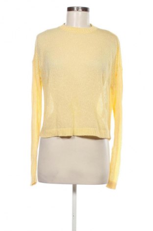 Dámský svetr Bershka, Velikost M, Barva Žlutá, Cena  229,00 Kč