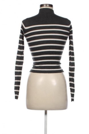 Dámský svetr Pull&Bear, Velikost XS, Barva Vícebarevné, Cena  229,00 Kč