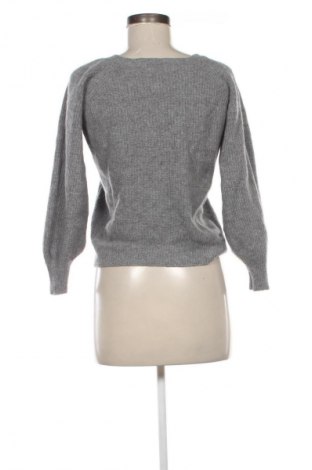 Dámský svetr Unbranded, Velikost S, Barva Šedá, Cena  457,00 Kč