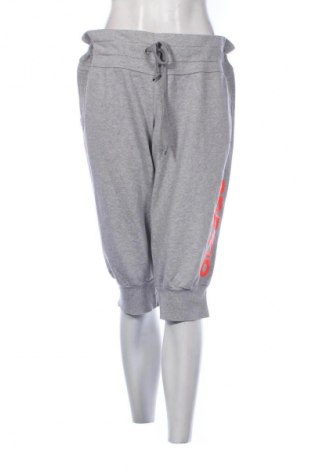 Γυναικείο αθλητικό παντελόνι Adidas, Μέγεθος XXL, Χρώμα Γκρί, Τιμή 13,99 €