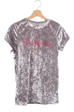 Παιδική μπλούζα Y.F.K., Μέγεθος 15-18y/ 170-176 εκ., Χρώμα Γκρί, Τιμή 2,99 €