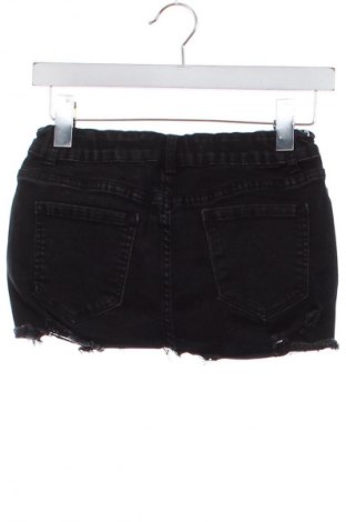 Pantaloni scurți pentru copii Unbranded, Mărime 15-18y/ 170-176 cm, Culoare Negru, Preț 24,99 Lei