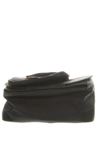 Несесер Unbranded, Цвят Черен, Цена 6,13 €