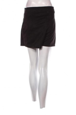 Spódnico-spodnie About You, Rozmiar M, Kolor Czarny, Cena 29,99 zł