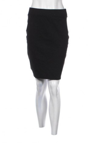 Пола Amisu, Размер M, Цвят Черен, Цена 4,09 €