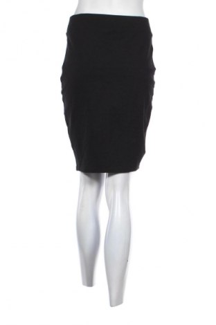 Пола Amisu, Размер M, Цвят Черен, Цена 4,09 €