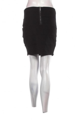 Sukně Amisu, Velikost M, Barva Černá, Cena  79,00 Kč