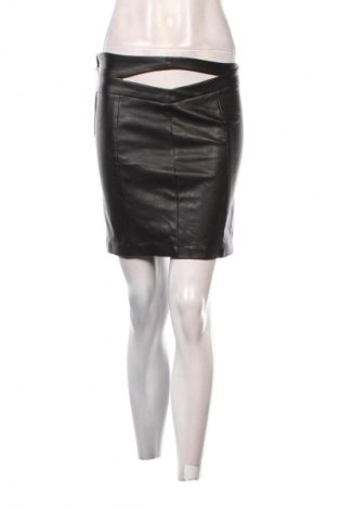 Пола Amisu, Размер S, Цвят Черен, Цена 2,04 €