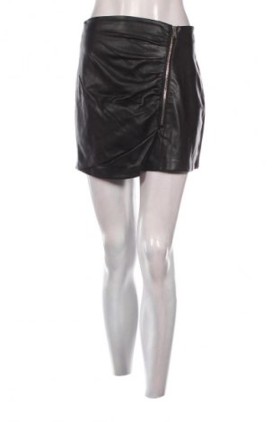 Rock Bershka, Größe S, Farbe Schwarz, Preis 1,99 €