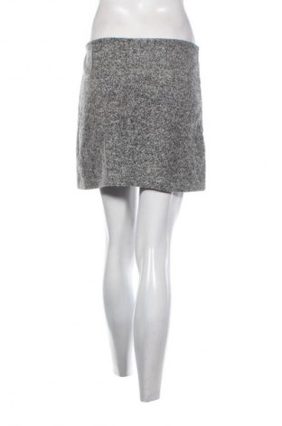 Sukně Bershka, Velikost M, Barva Šedá, Cena  49,00 Kč