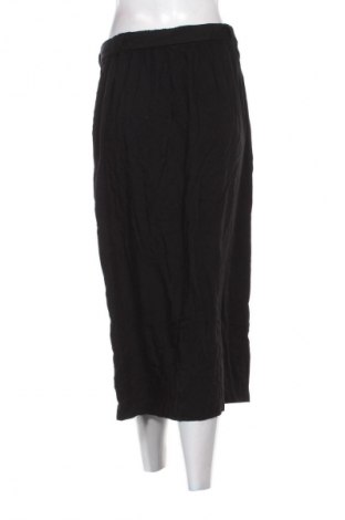 Пола C&A, Размер L, Цвят Черен, Цена 6,64 €