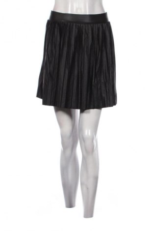 Sukně Clockhouse, Velikost S, Barva Černá, Cena  79,00 Kč