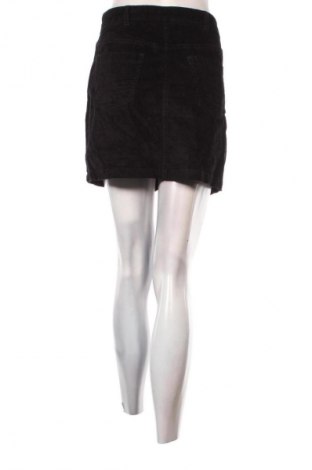 Пола Esmara, Размер M, Цвят Черен, Цена 2,04 €