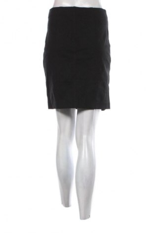 Пола H&M, Размер S, Цвят Черен, Цена 2,04 €