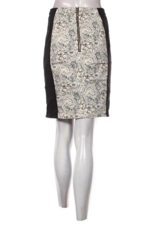 Sukně H&M, Velikost S, Barva Vícebarevné, Cena  49,00 Kč