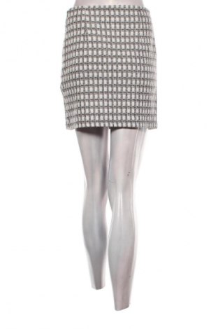 Пола H&M Divided, Размер S, Цвят Многоцветен, Цена 2,04 €