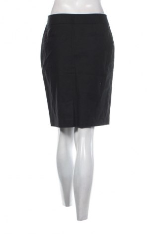 Пола Halogen, Размер M, Цвят Черен, Цена 2,04 €