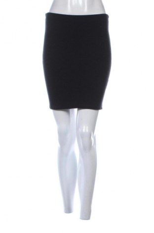 Пола IX-O, Размер M, Цвят Черен, Цена 2,04 €