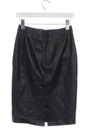 Sukně Mango, Velikost XXS, Barva Černá, Cena  119,00 Kč