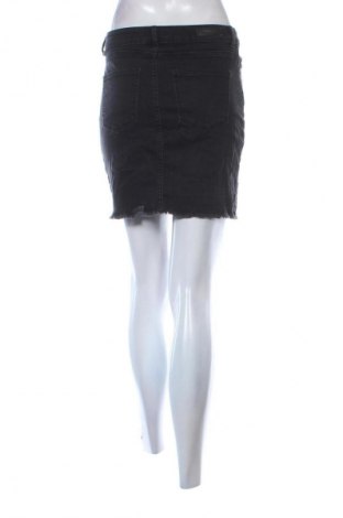Sukně Pieces, Velikost S, Barva Černá, Cena  69,00 Kč