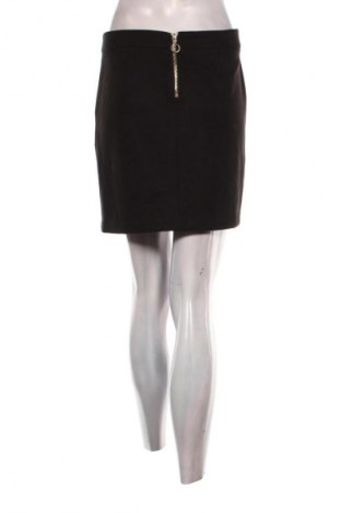 Пола Vero Moda, Размер M, Цвят Черен, Цена 2,04 €