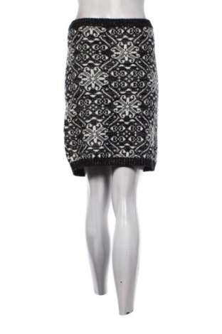 Пола Yessica, Размер XL, Цвят Многоцветен, Цена 2,04 €