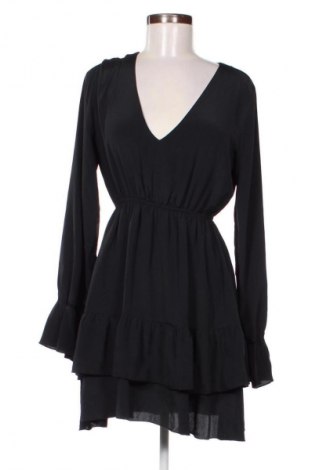 Sukienka A Lot Less x About You, Rozmiar XS, Kolor Czarny, Cena 72,99 zł