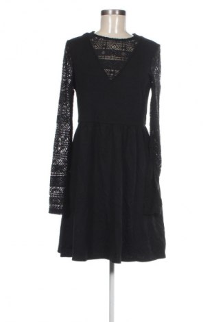 Šaty  About You, Velikost L, Barva Černá, Cena  399,00 Kč