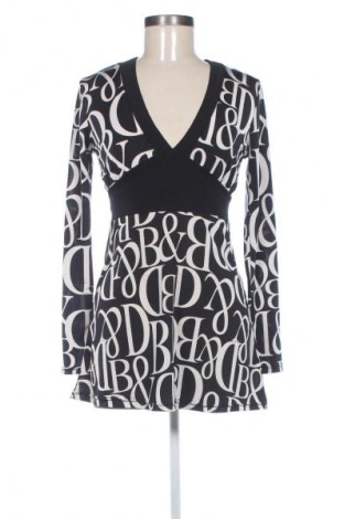 Рокля Amanda, Размер M, Цвят Многоцветен, Цена 5,11 €