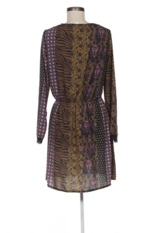 Šaty  Aniston, Velikost M, Barva Vícebarevné, Cena  149,00 Kč