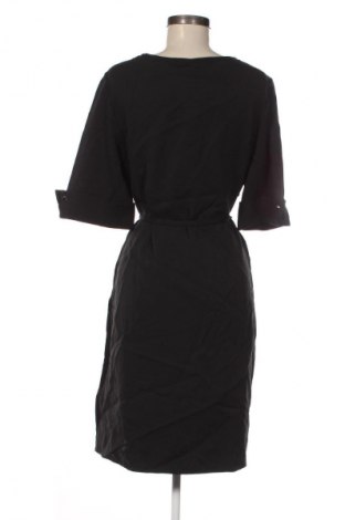 Рокля BOSS, Размер M, Цвят Черен, Цена 91,00 €
