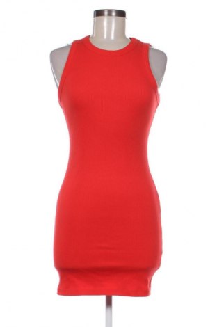 Sukienka Bershka, Rozmiar S, Kolor Czerwony, Cena 61,99 zł